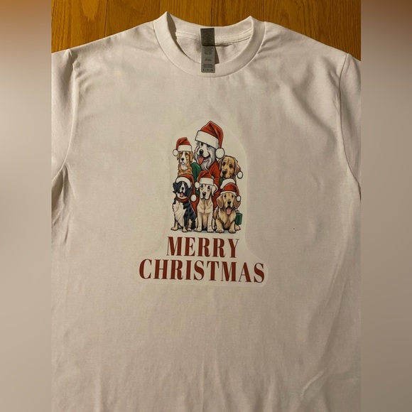 Brand new, custom, unisex Holiday Dog t-shirt - Picture 2 of 4